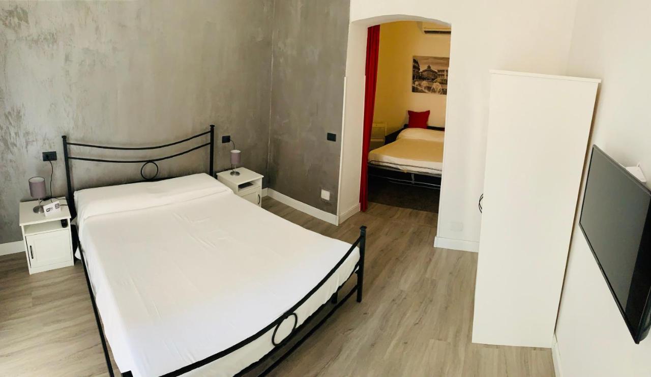 Affittacamere Virginia'S Rooms 제노바 외부 사진